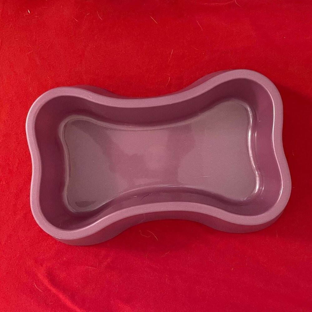Dog Dish: Dog Bone Plastic Pet Dish, Purple or Red